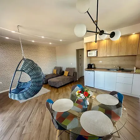 Апартамент с люлка и гледка в The House с термална зона *