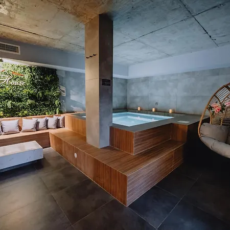 с люлка и гледка в The House с термална зона Welingrad