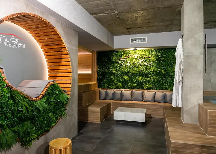 شقة с люлка и гледка в The House с термална зона *